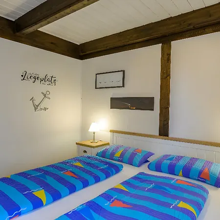 Apartment To Huus *