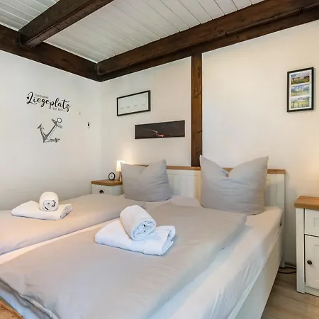 Apartment To Huus *